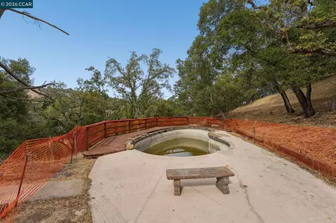 Exterior - 3471 Springhill Rd, Lafayette, CA 94549 photo 5 of 10
