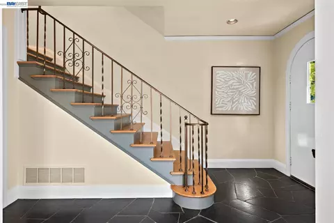 Entry Way - 1594 Le Roy Ave, Berkeley, CA 94708 photo 4 of 4