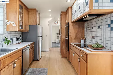 Kitchen - 1594 Le Roy Ave, Berkeley, CA 94708 photo 3 of 3