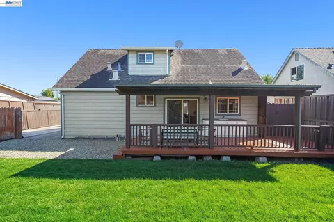 Exterior - 6137 Bennington Dr, Newark, CA 94560 photo 13 of 14