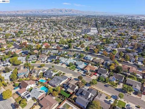 View/Area - 6137 Bennington Dr, Newark, CA 94560 photo 4 of 6