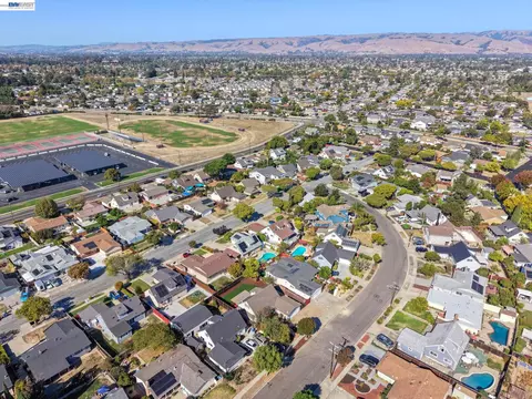 View/Area - 6137 Bennington Dr, Newark, CA 94560 photo 5 of 6