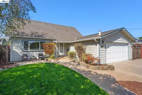 Exterior - 6137 Bennington Dr, Newark, CA 94560 photo 2 of 14