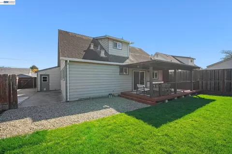 Exterior - 6137 Bennington Dr, Newark, CA 94560 photo 12 of 14