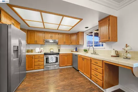 Kitchen - 6137 Bennington Dr, Newark, CA 94560 photo 1 of 4