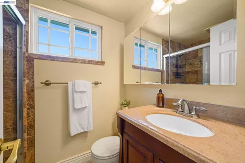 Bath - 6137 Bennington Dr, Newark, CA 94560 photo 2 of 3
