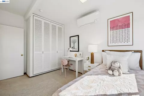 Bedroom - 1085 Sterling Ave, Berkeley, CA 94708 photo 6 of 6