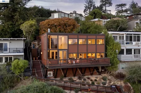 Exterior - 1085 Sterling Ave, Berkeley, CA 94708 photo 3 of 14