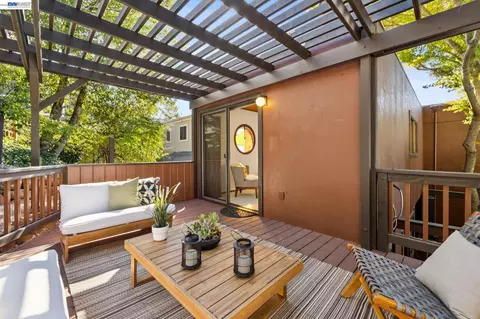Exterior - 1085 Sterling Ave, Berkeley, CA 94708 photo 9 of 14
