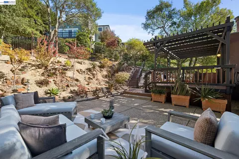Exterior - 1085 Sterling Ave, Berkeley, CA 94708 photo 13 of 14