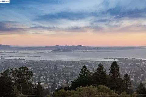 View/Area - 1085 Sterling Ave, Berkeley, CA 94708 photo 1 of 3