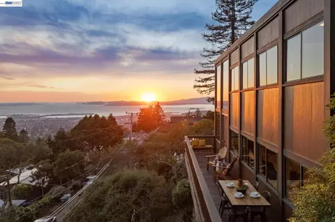 View/Area - 1085 Sterling Ave, Berkeley, CA 94708 photo 3 of 3