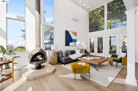 Living - 1085 Sterling Ave, Berkeley, CA 94708 photo 4 of 10