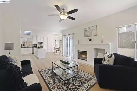 Living - 3015 Savanna Dr, Tracy, CA 95377 photo 4 of 4