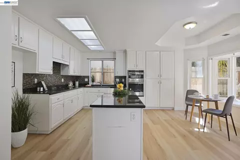 Kitchen - 3015 Savanna Dr, Tracy, CA 95377 photo 1 of 5