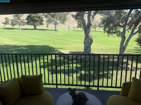 638 Terra California Dr #3, Walnut Creek, CA 94595
