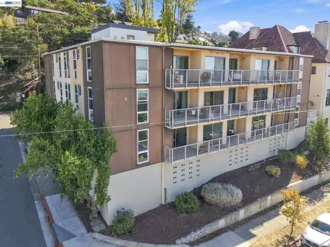 Exterior - 2 Panoramic Way #105, Berkeley, CA 94704 photo 2 of 5