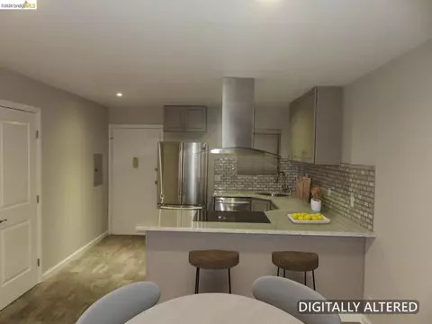 Kitchen - 325 Kitty Hawk Rd #304, Alameda, CA 94501 photo 3 of 5