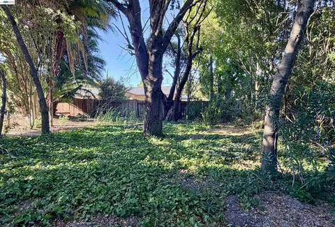 Exterior - 92 Dubost Ct, Danville, CA 94526 photo 10 of 17