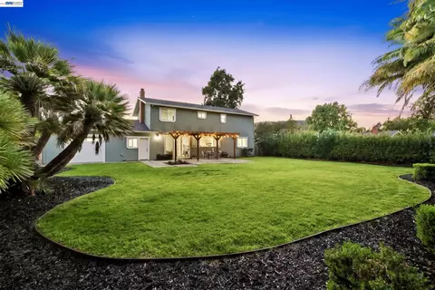 Exterior - 92 Dubost Ct, Danville, CA 94526 photo 13 of 17