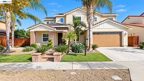 565 Fallsburg Ct, Brentwood, CA 94513