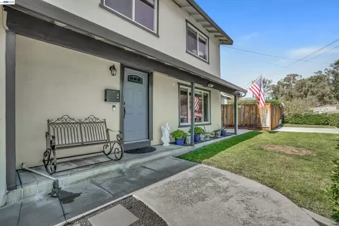 Exterior - 315 Wall St, Livermore, CA 94550 photo 3 of 10