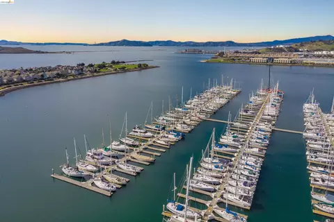 View/Area - 3203 Jetty Dr, Richmond, CA 94804 photo 11 of 15
