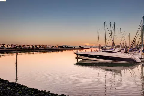 View/Area - 3203 Jetty Dr, Richmond, CA 94804 photo 15 of 15