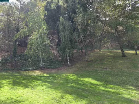 Exterior - 512 Bristol, Hercules, CA 94547 photo 6 of 6