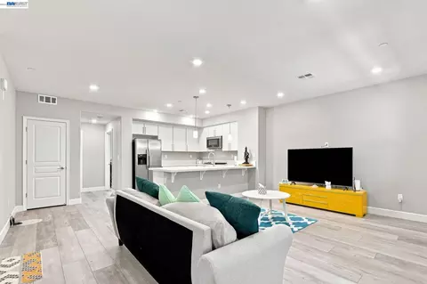 Other - 633 Clover Cir, Milpitas, CA 95035 photo 1 of 10