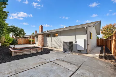 Exterior - 232 Coleen St, Livermore, CA 94550 photo 6 of 6