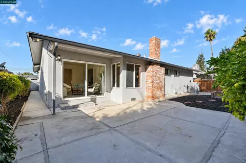 Exterior - 232 Coleen St, Livermore, CA 94550 photo 4 of 6