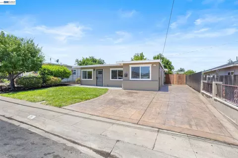 Exterior - 15 Inlet Dr, Bay Point, CA 94565 photo 10 of 13
