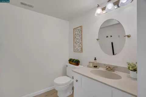 Bath - 4344 Saint Charles Pl, Concord, CA 94521 photo 1 of 6