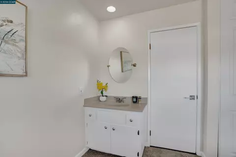 Bath - 4344 Saint Charles Pl, Concord, CA 94521 photo 2 of 6