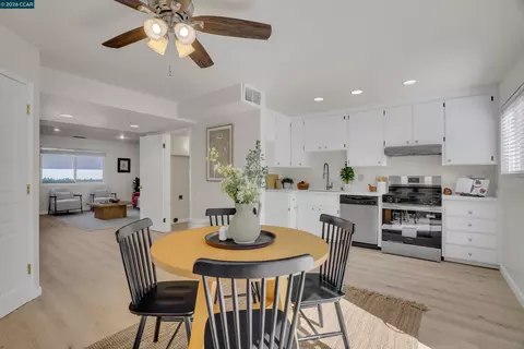 Dining - 4344 Saint Charles Pl, Concord, CA 94521 photo 3 of 3