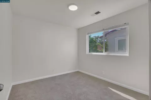 Bedroom - 4344 Saint Charles Pl, Concord, CA 94521 photo 1 of 4