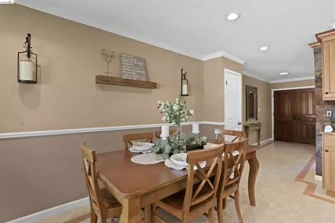 Dining - 3909 Boatwright Dr, Concord, CA 94519 photo 2 of 2