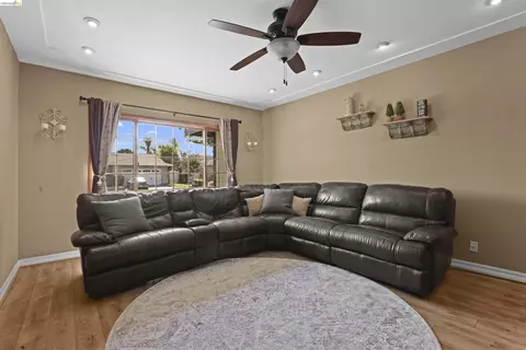 Living - 3909 Boatwright Dr, Concord, CA 94519 photo 4 of 5