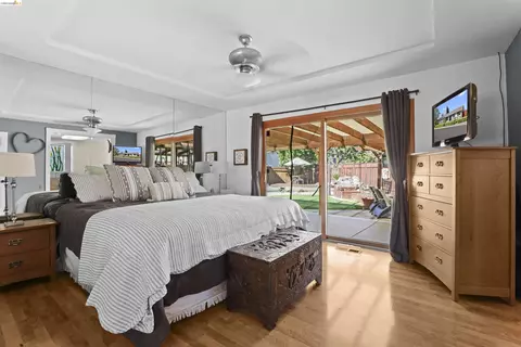 Bedroom - 3909 Boatwright Dr, Concord, CA 94519 photo 2 of 2