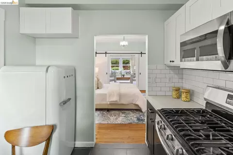 Kitchen - 2641 Webster St #1, Berkeley, CA 94705 photo 2 of 3