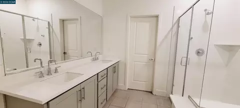 Bath - 408 Coolcrest Dr, Oakley, CA 94561 photo 4 of 4