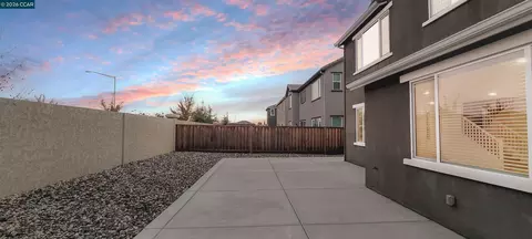 Exterior - 408 Coolcrest Dr, Oakley, CA 94561 photo 4 of 6