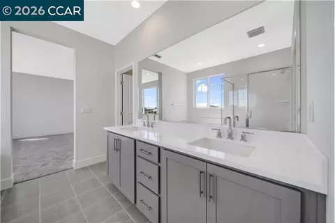 Bath - 408 Coolcrest Dr, Oakley, CA 94561 photo 2 of 4