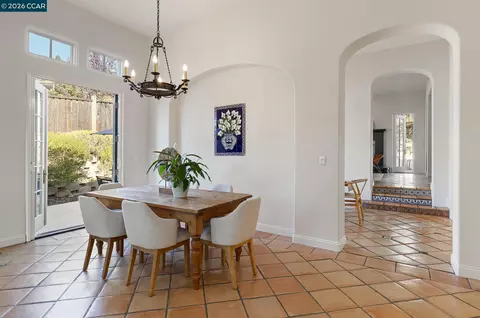 Dining - 31 Maison Ct, Moraga, CA 94556 photo 2 of 5