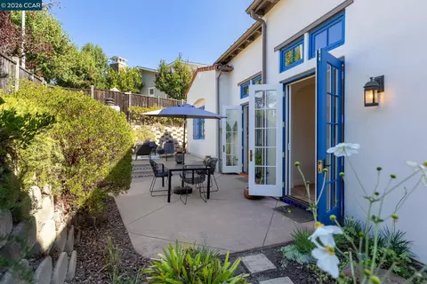 Exterior - 31 Maison Ct, Moraga, CA 94556 photo 3 of 9