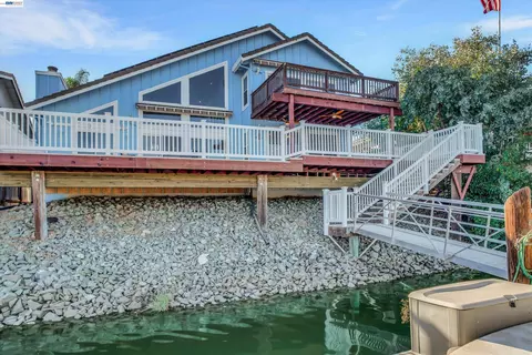 Exterior - 2019 Windward Pt, Discovery Bay, CA 94505 photo 8 of 12