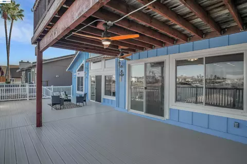 Exterior - 2019 Windward Pt, Discovery Bay, CA 94505 photo 4 of 12