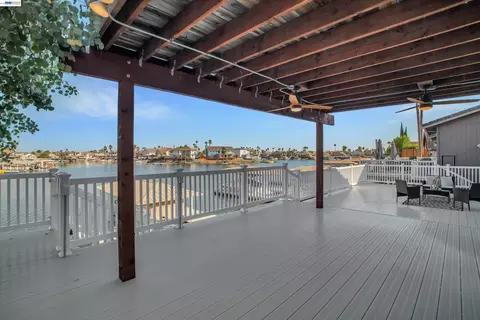 Exterior - 2019 Windward Pt, Discovery Bay, CA 94505 photo 5 of 12