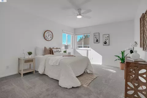 Bedroom - 2019 Windward Pt, Discovery Bay, CA 94505 photo 7 of 8